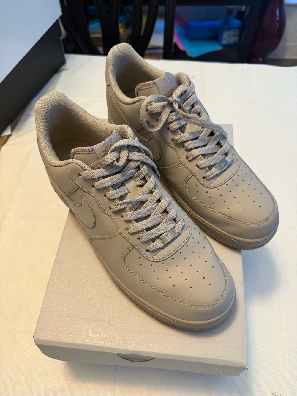 Men's Air Force 1 Low-Top Sneakers in Grey leather 🔥